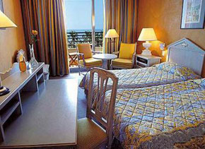 1835-White-Palm-Hotel