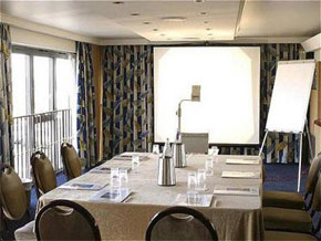 1835-White-Palm-Hotel