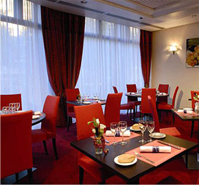 Hotel Holiday Inn Strasbourg City Centre 4*
